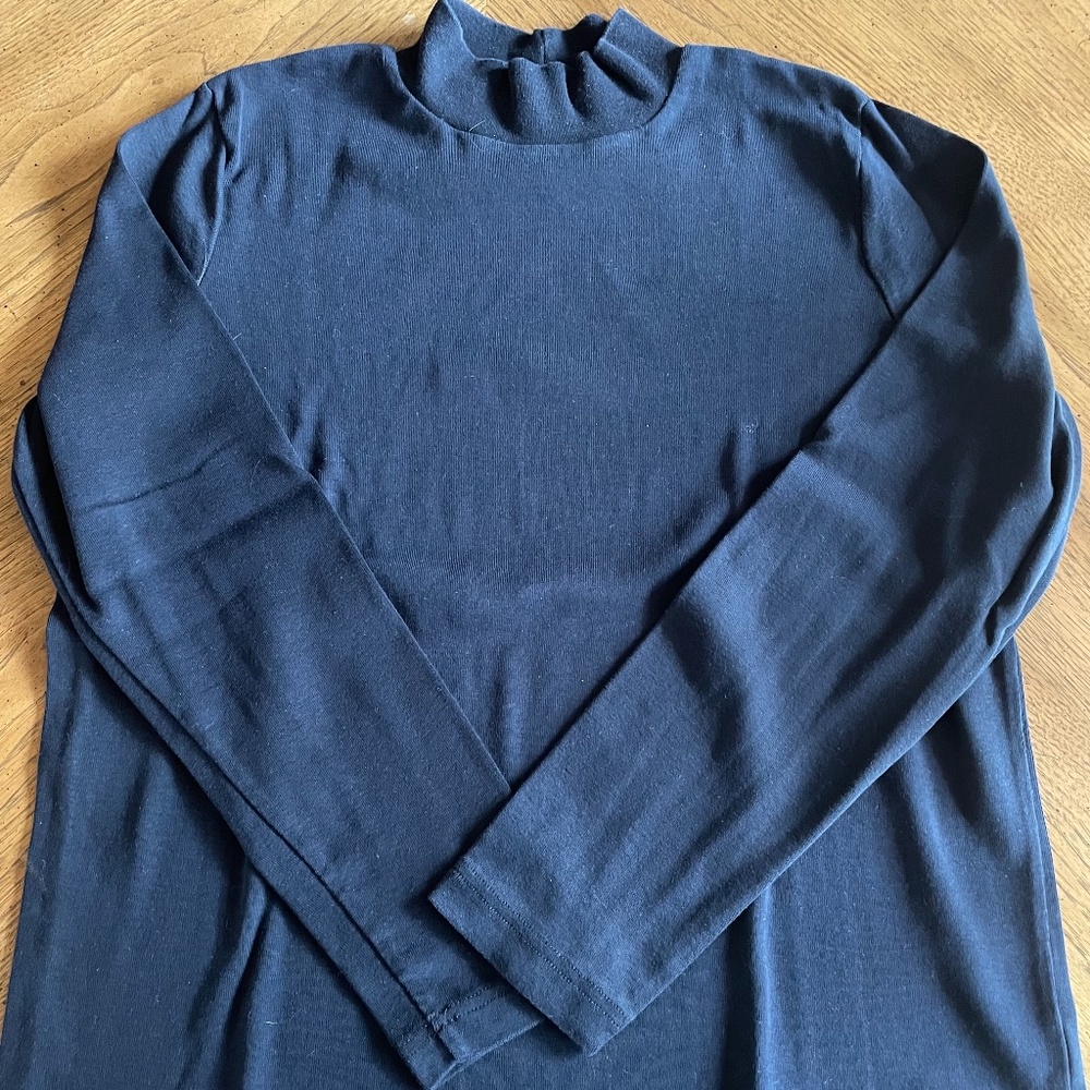 black LARGE kim rogers long sleeve turtleneck